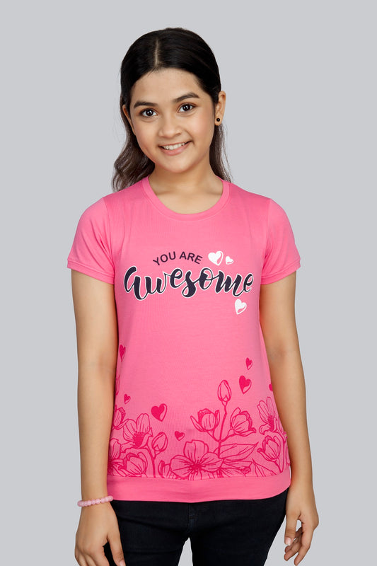 Girls Printed Typography Round Neck Cotton T-Shirt