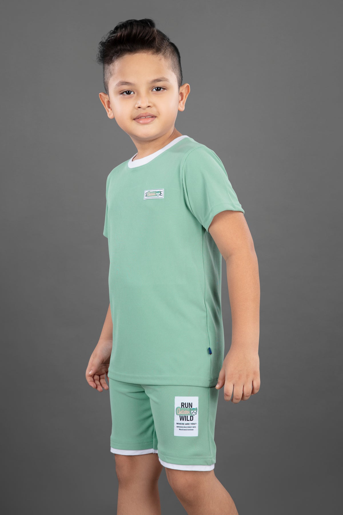 Half Sleeves Placement Text Printed Tee & Shorts Set - Pista Green