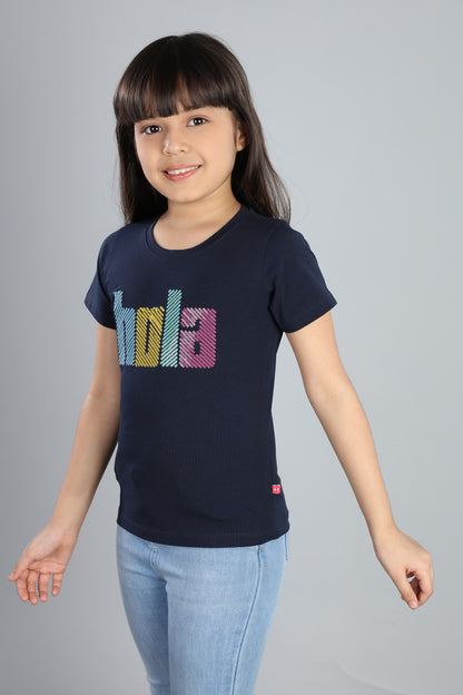 Girls Printed Typography Round Neck Cotton T-Shirt