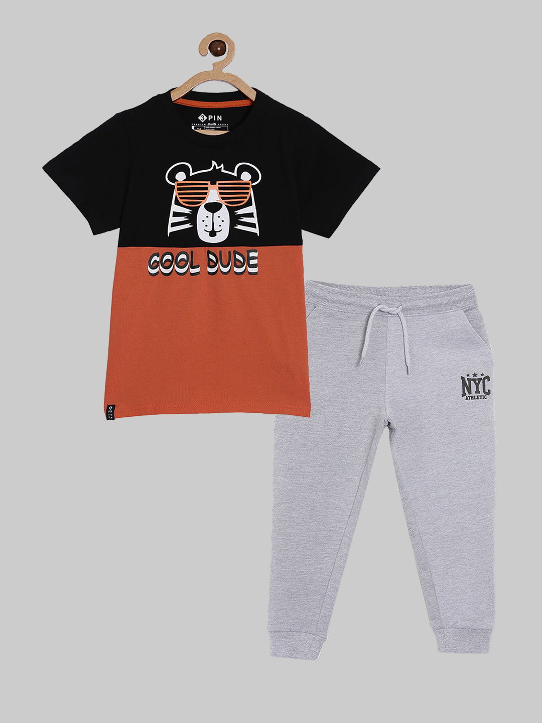 Boys T-shirt & Jogger set - Multicolor